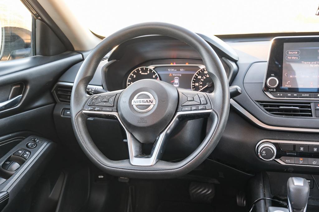 Thumbnail: 2020 Nissan Altima - 8