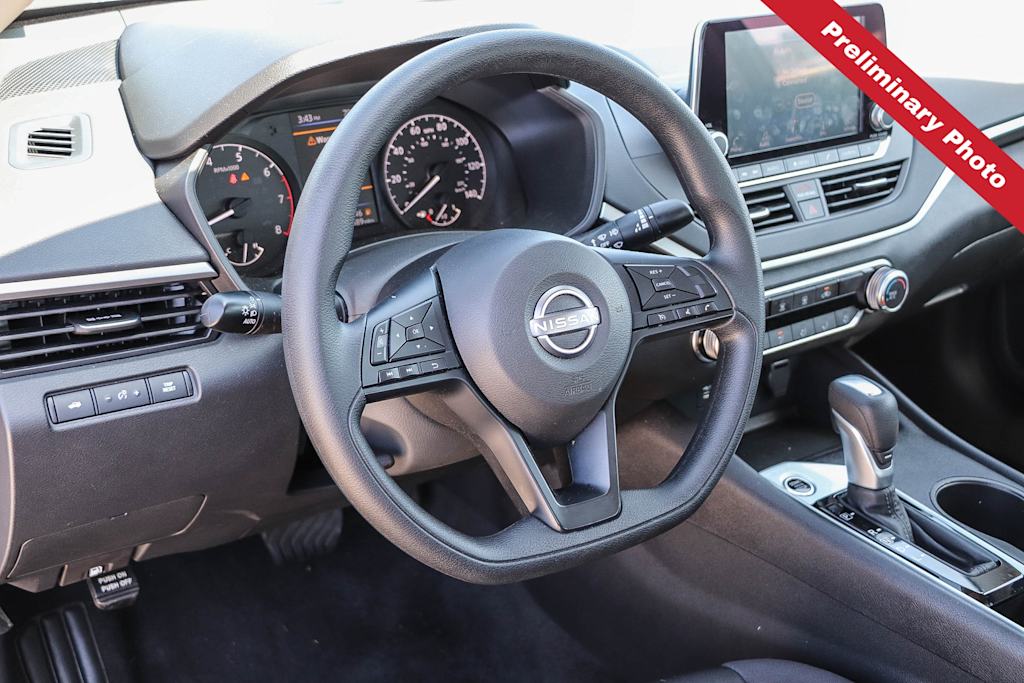 Thumbnail: 2025 Nissan Altima - 2