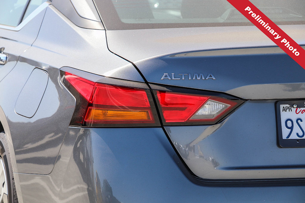 Thumbnail: 2025 Nissan Altima - 17