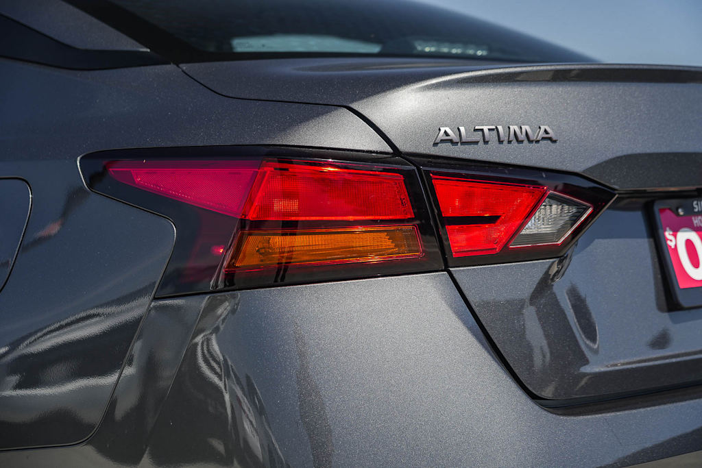 Thumbnail: 2025 Nissan Altima - 20