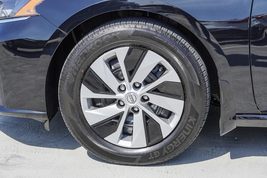Image 8 of 2024 Nissan Altima