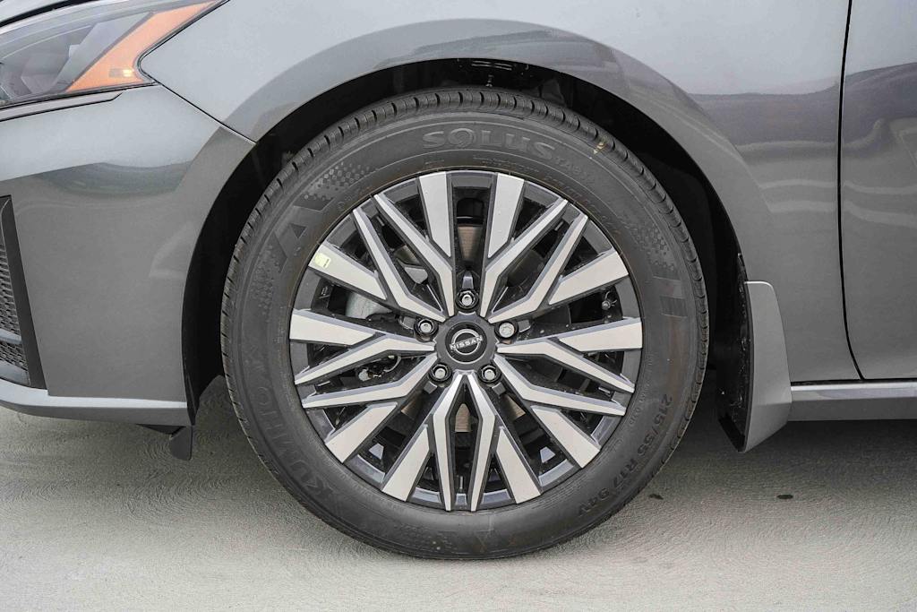 Thumbnail: 2026 Nissan Altima - 22