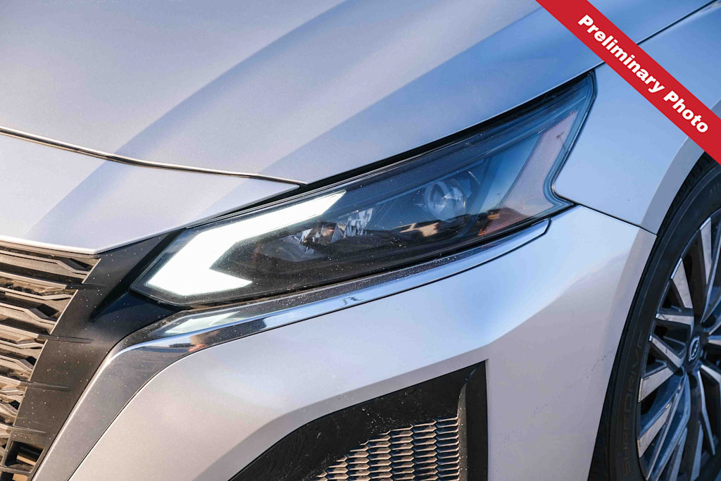Thumbnail: 2023 Nissan Altima - 17
