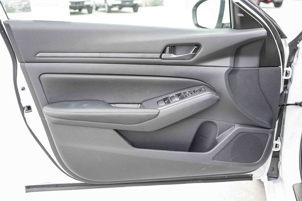 Thumbnail: 2026 Nissan Altima - 24