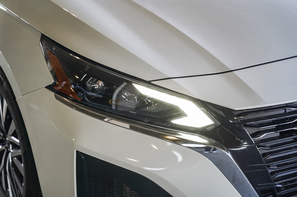 Thumbnail: 2025 Nissan Altima - 15