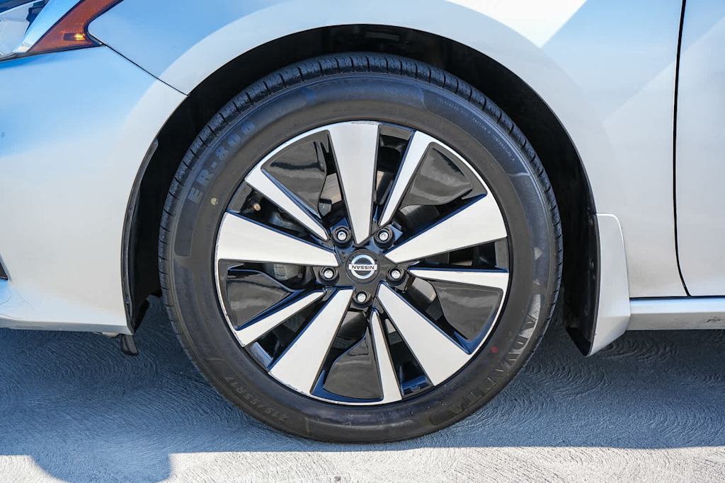 Thumbnail: 2022 Nissan Altima - 22