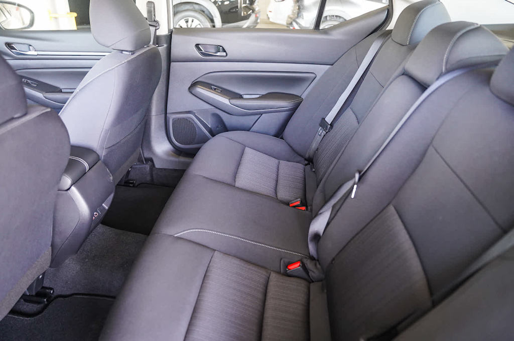 Thumbnail: 2025 Nissan Altima - 10