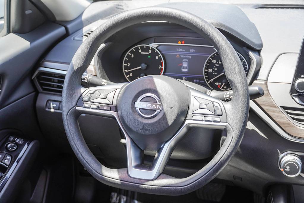 Image 9 of 2023 Nissan Altima