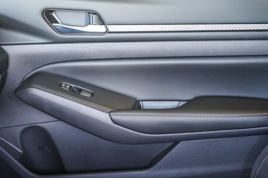 Thumbnail: 2025 Nissan Altima - 21