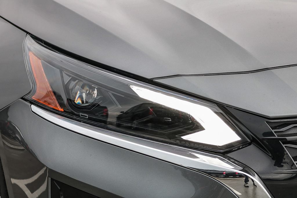 Thumbnail: 2025 Nissan Altima - 16