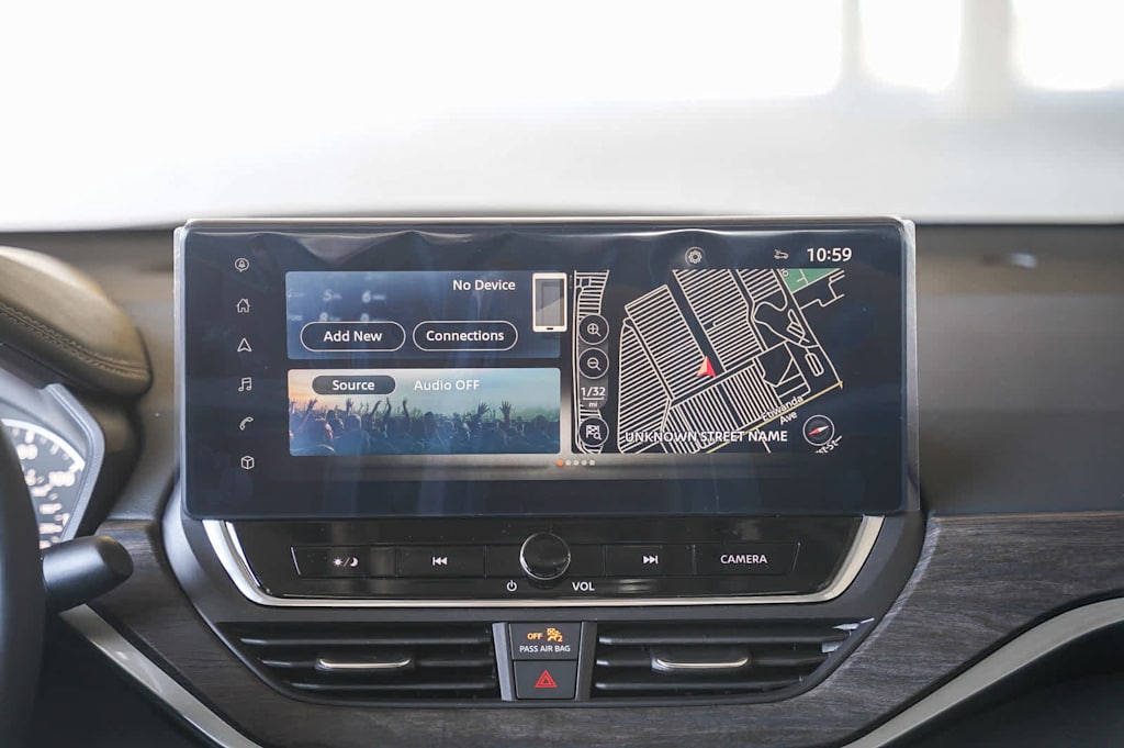 Thumbnail: 2025 Nissan Altima - 21