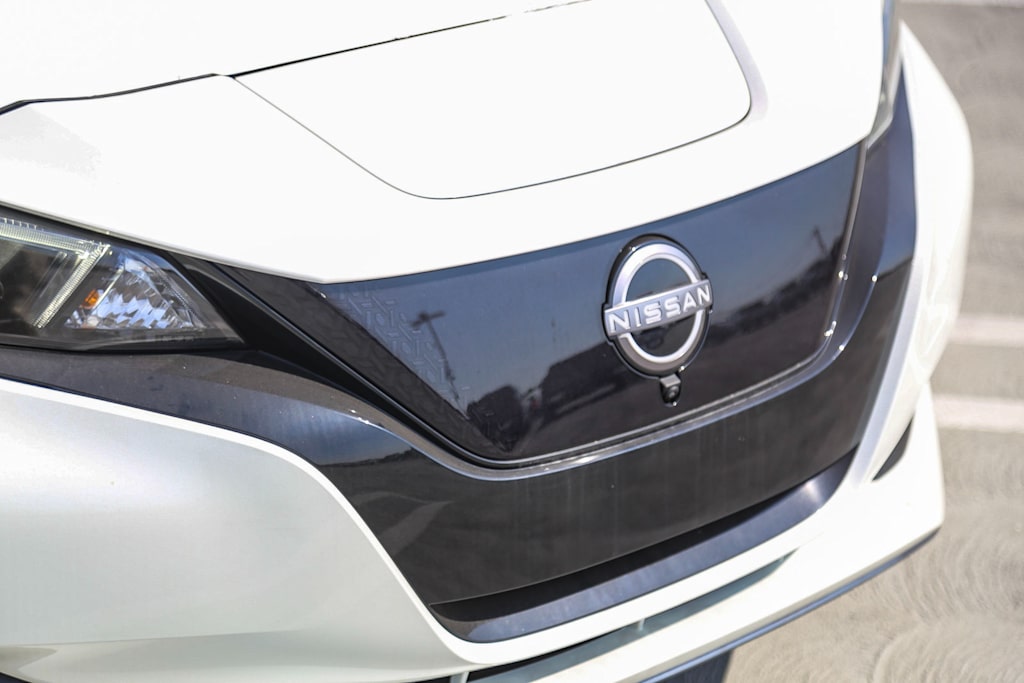 2025 Nissan Leaf SV Plus 17