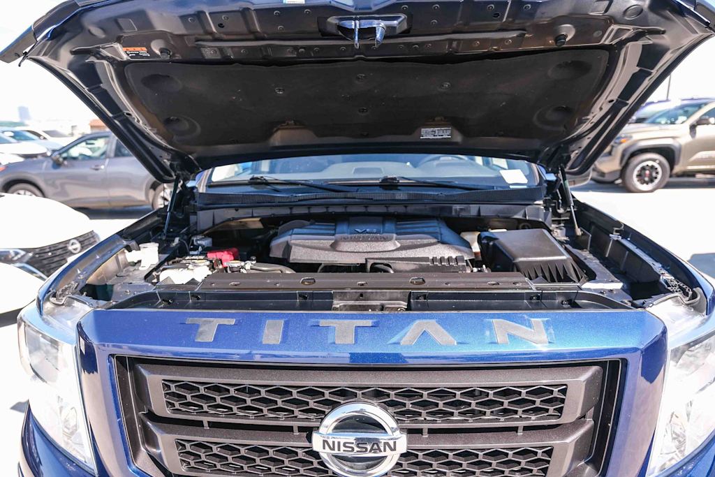 Thumbnail: 2021 Nissan Titan - 7