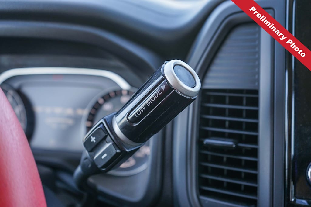 Thumbnail: 2022 Nissan Titan - 18