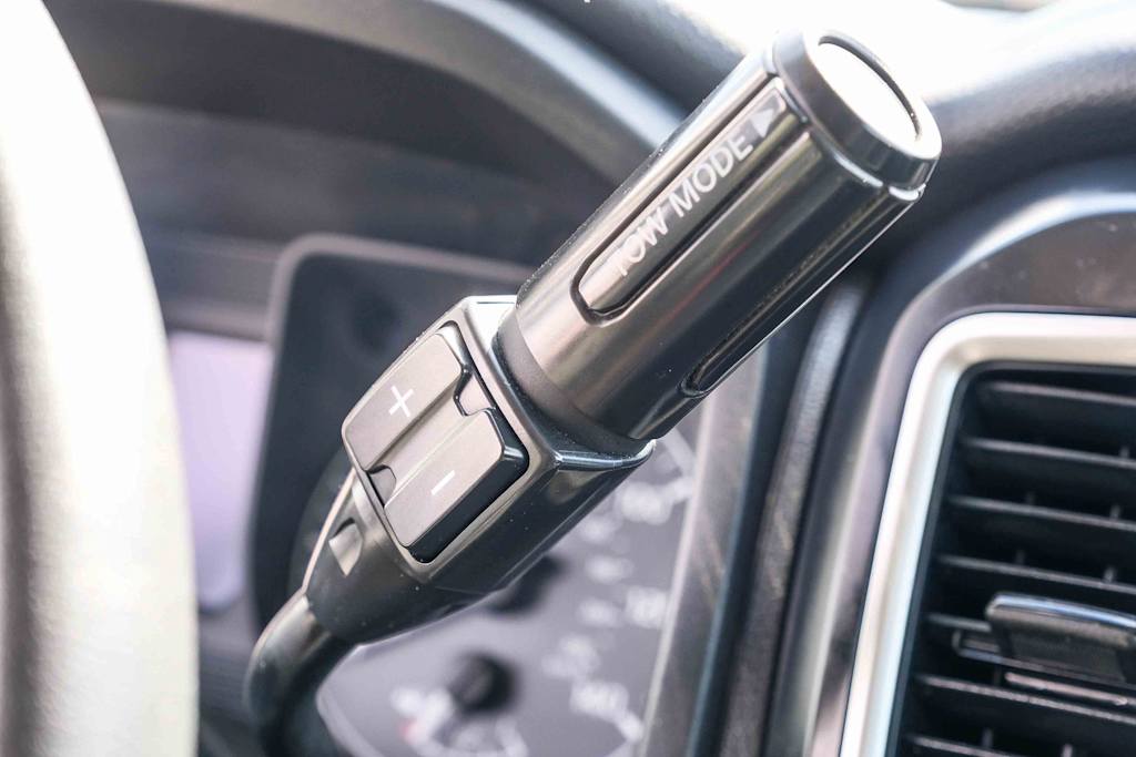 Thumbnail: 2018 Nissan Titan - 23