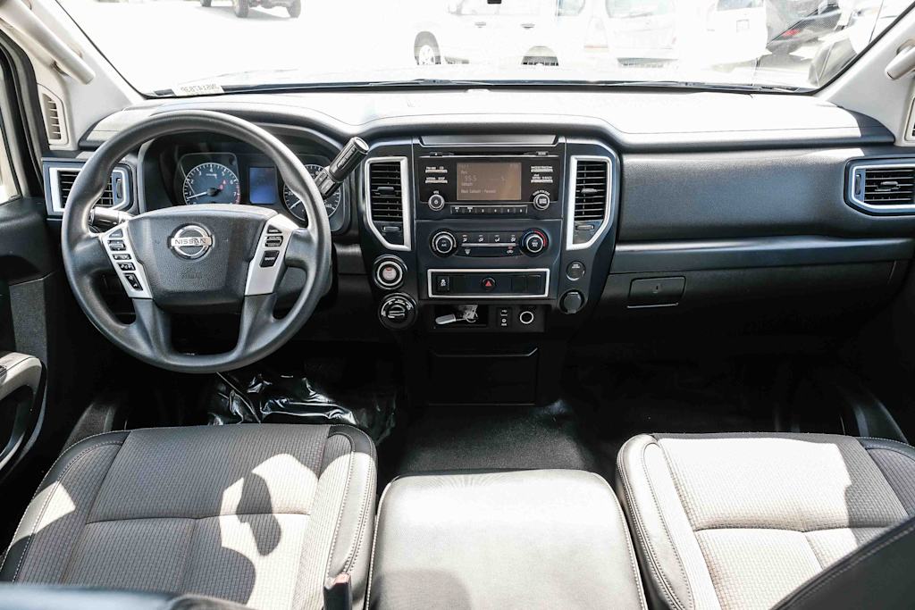 Thumbnail: 2018 Nissan Titan - 2