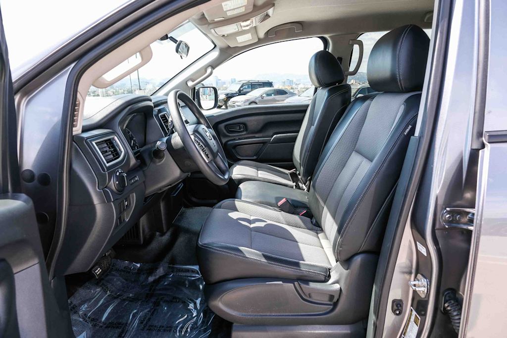 Thumbnail: 2018 Nissan Titan - 10