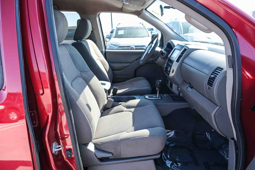 Thumbnail: 2020 Nissan Frontier - 9