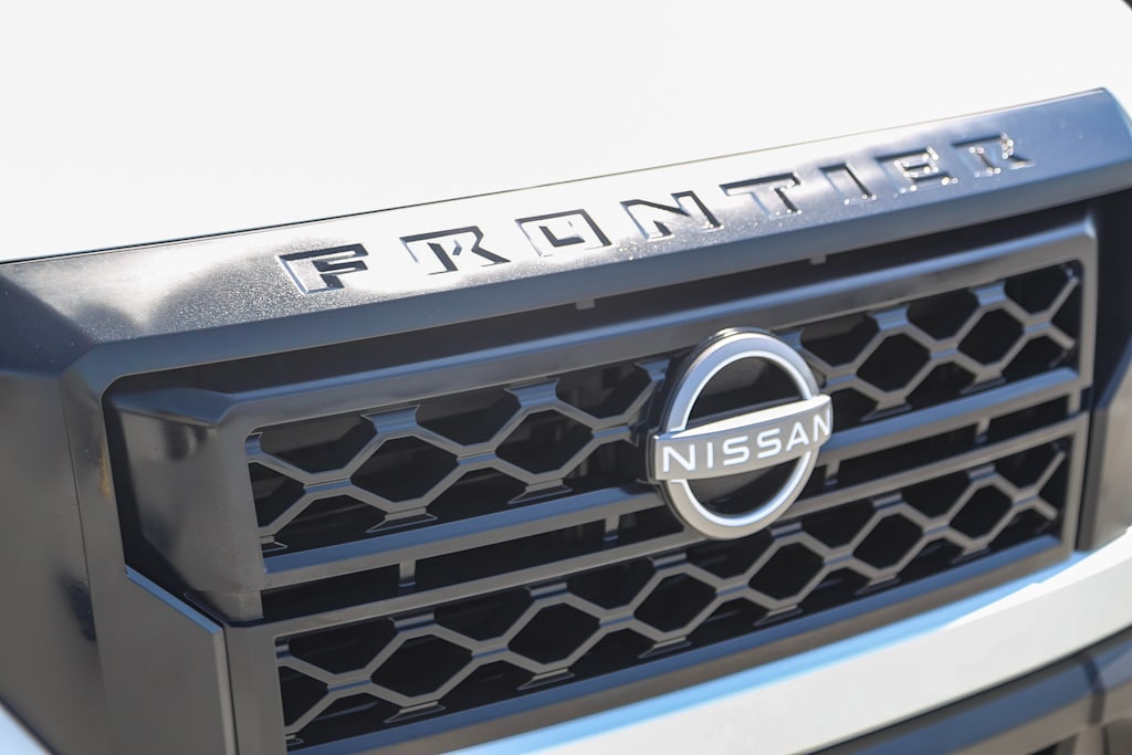 2024 Nissan Frontier S 6