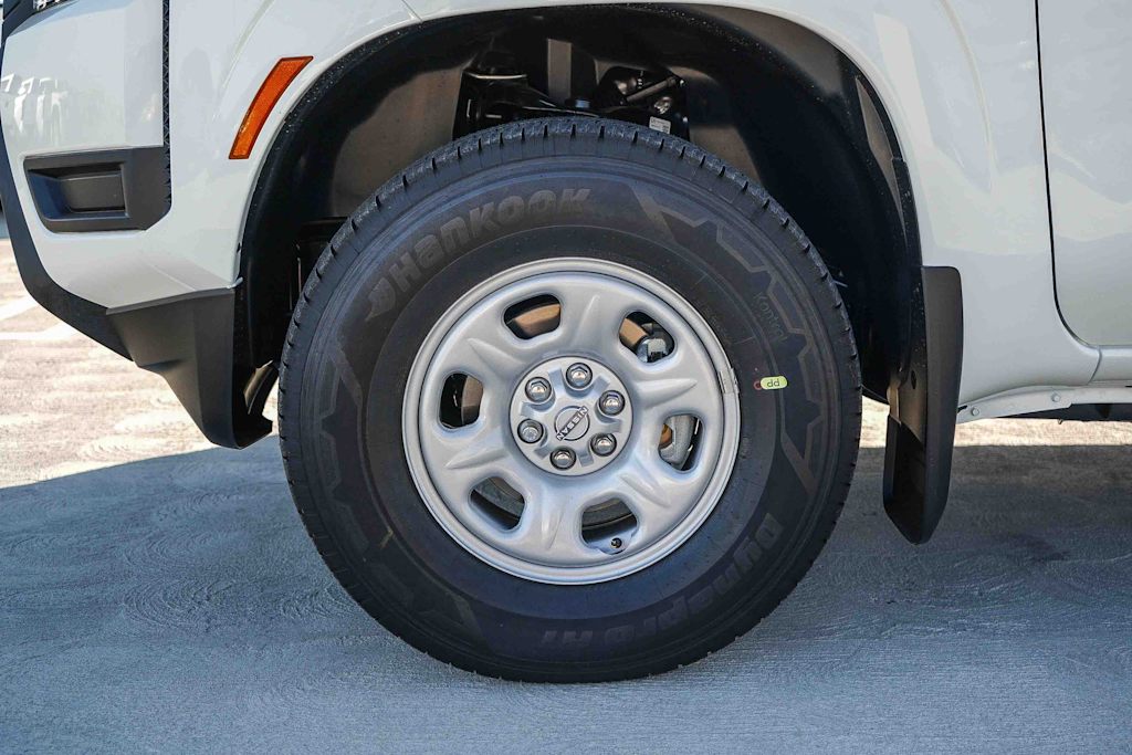 Thumbnail: 2026 Nissan Frontier - 20