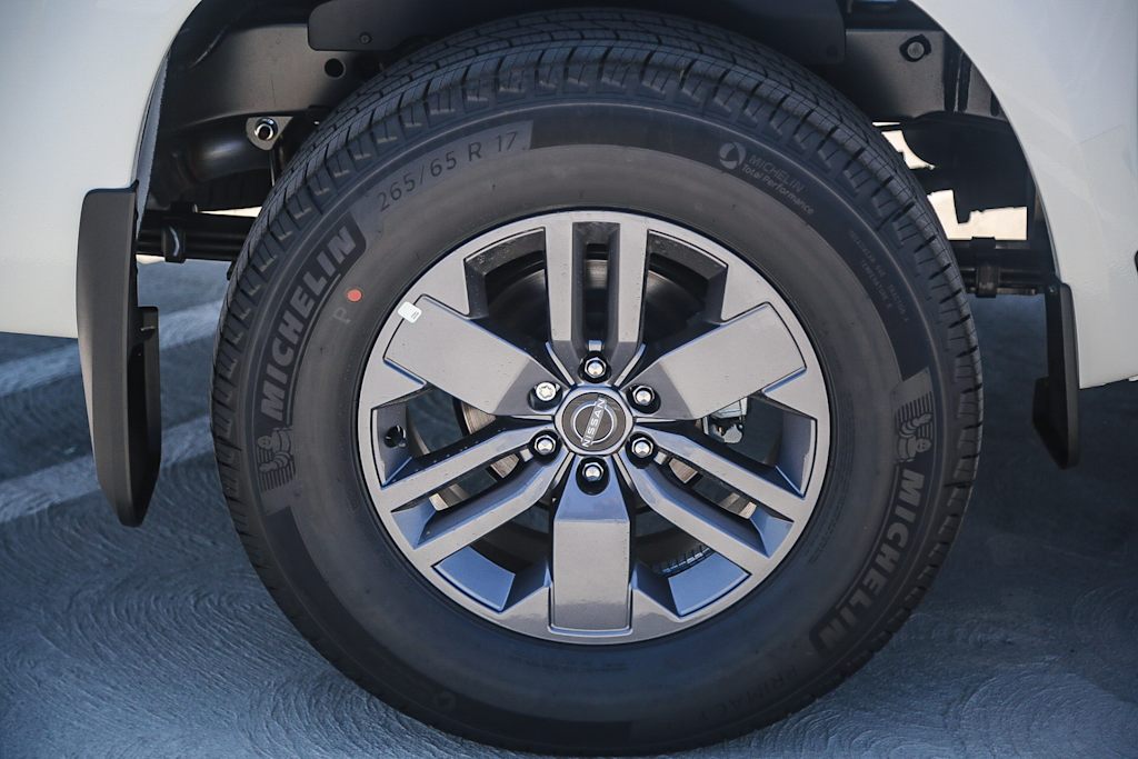 Thumbnail: 2025 Nissan Frontier - 7