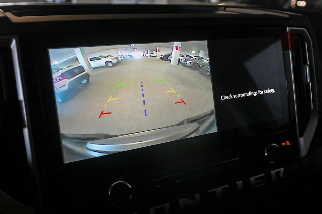 Thumbnail: 2025 Nissan Frontier - 25