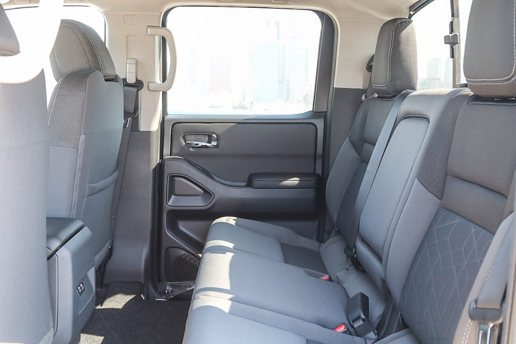 Thumbnail: 2025 Nissan Frontier - 11