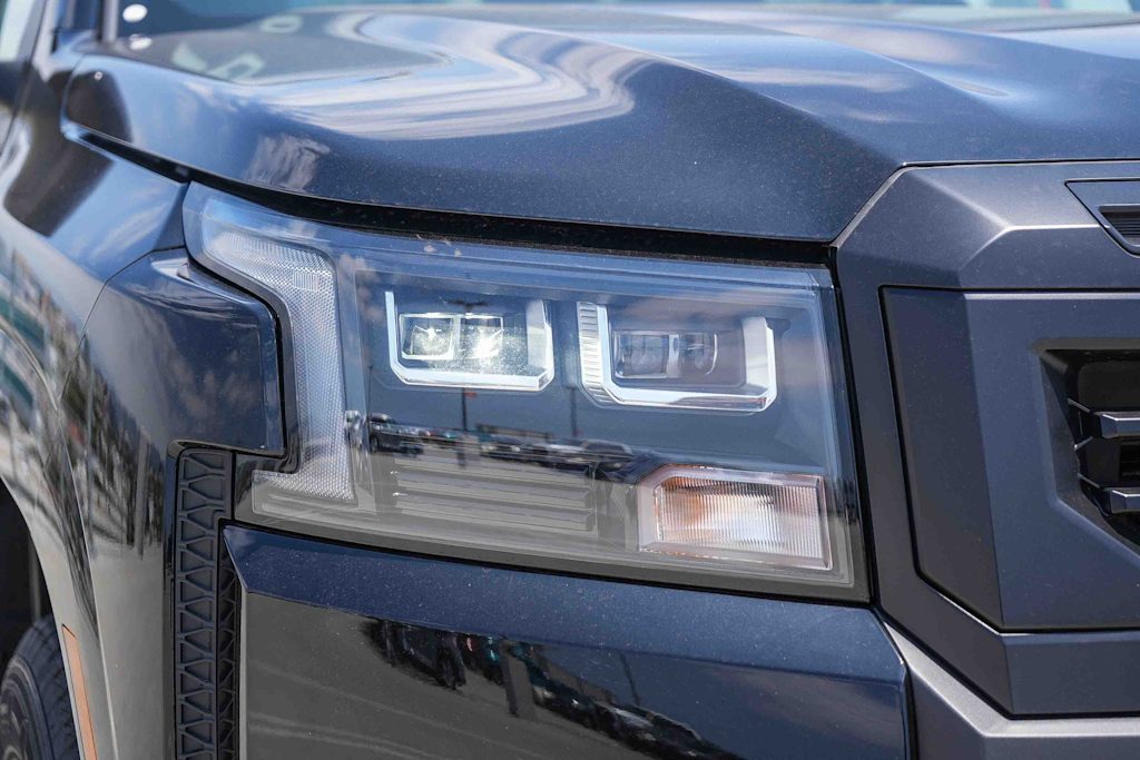 Thumbnail: 2026 Nissan Frontier - 17