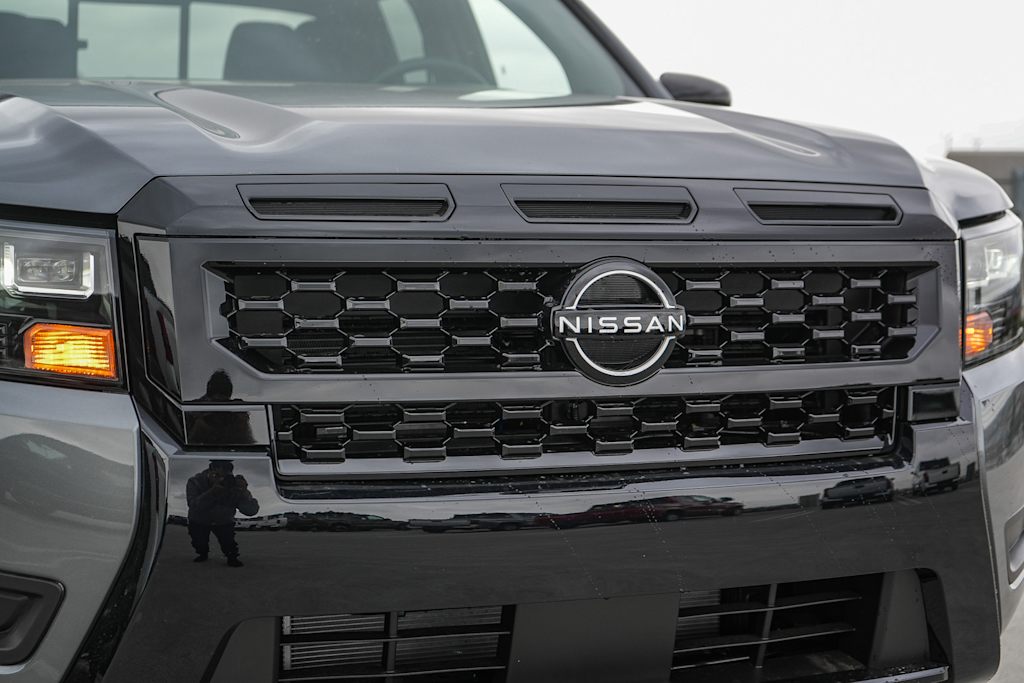 Thumbnail: 2026 Nissan Frontier - 18