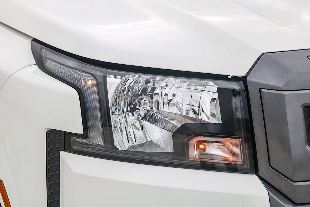 Thumbnail: 2025 Nissan Frontier - 18