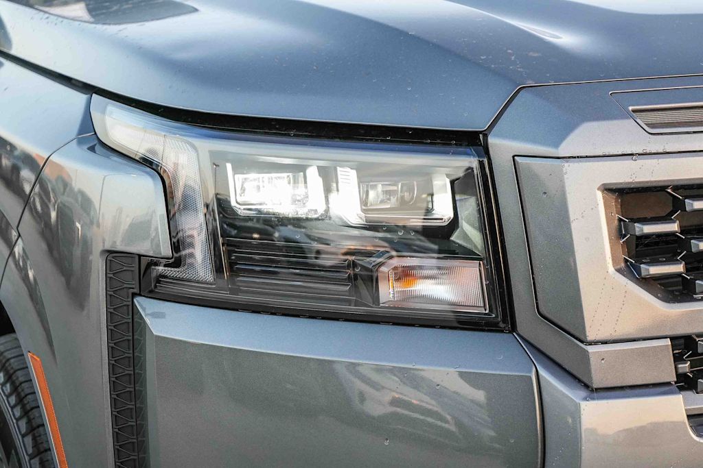Thumbnail: 2026 Nissan Frontier - 18
