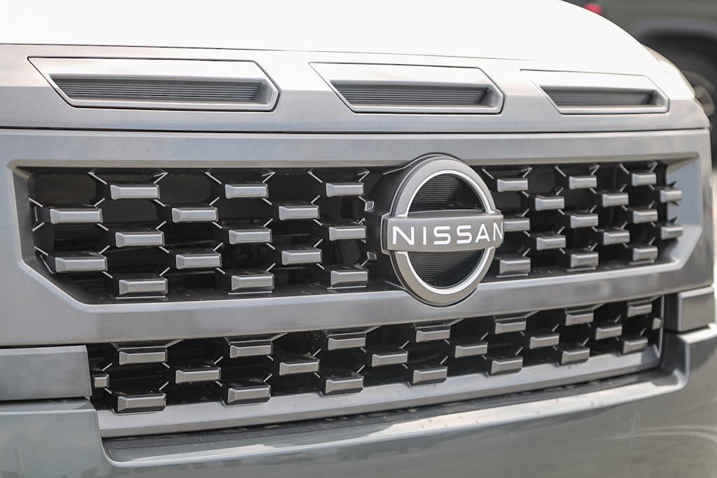 Thumbnail: 2025 Nissan Frontier - 18