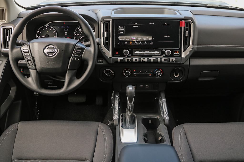 Thumbnail: 2025 Nissan Frontier - 2