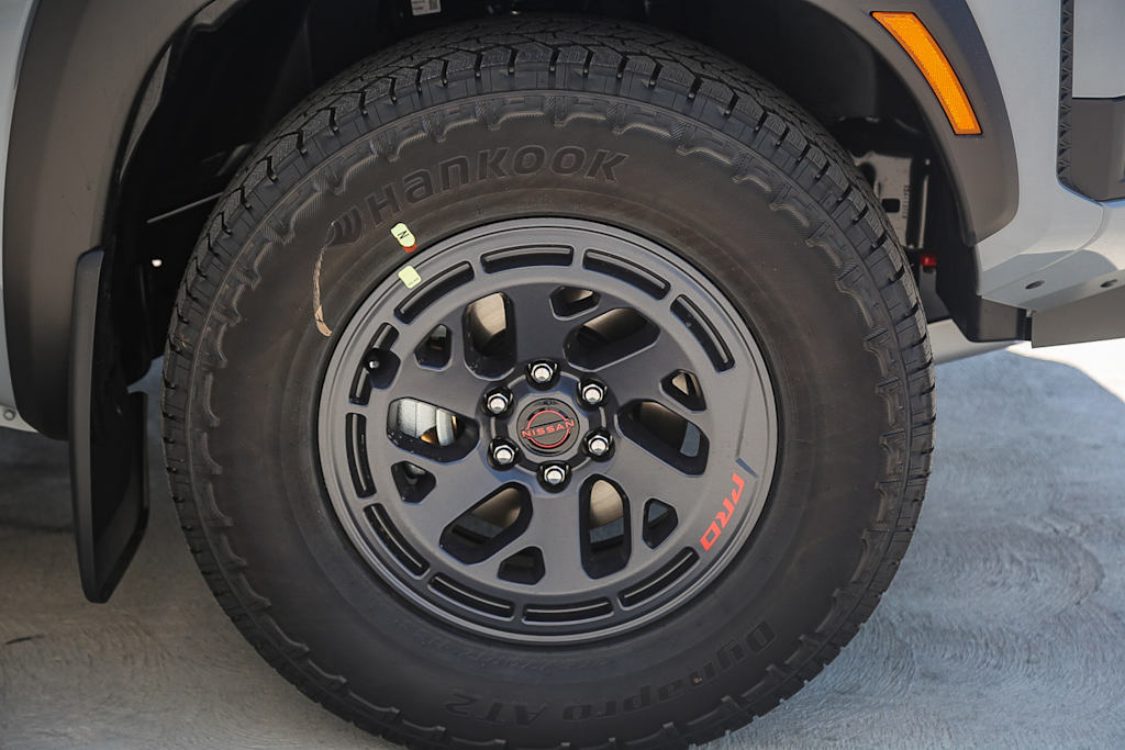 Thumbnail: 2025 Nissan Frontier - 22