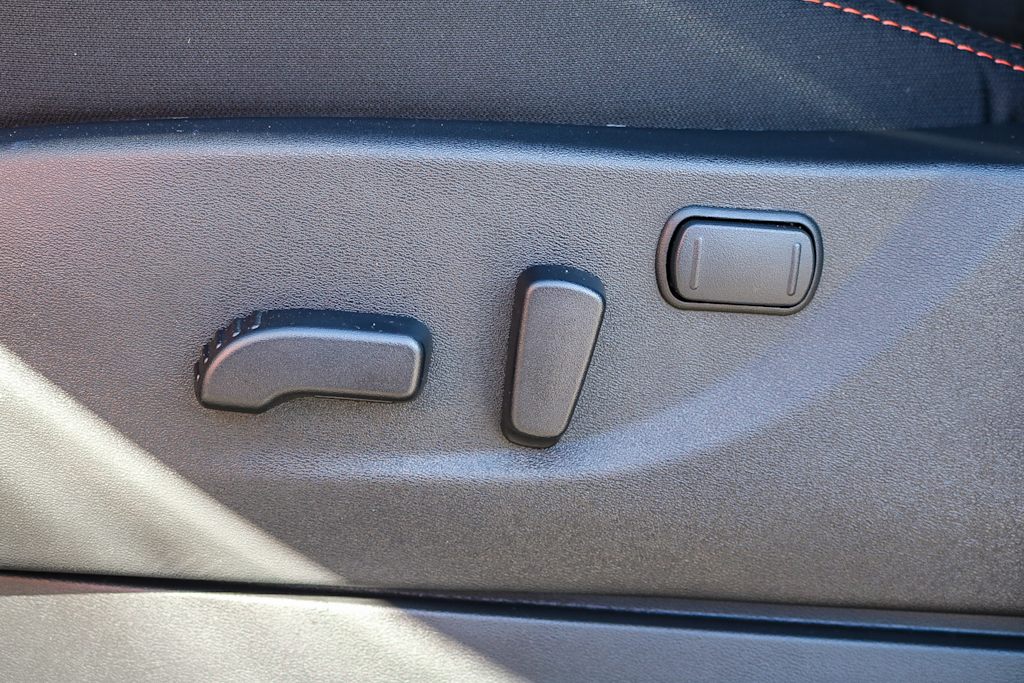 Thumbnail: 2026 Nissan Frontier - 24