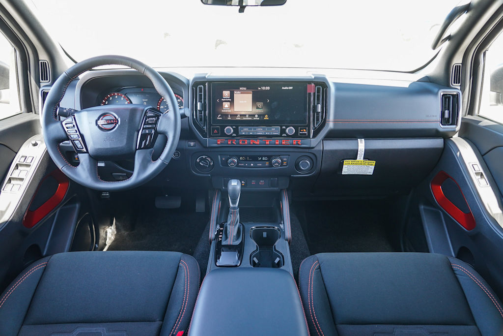 Thumbnail: 2025 Nissan Frontier - 2