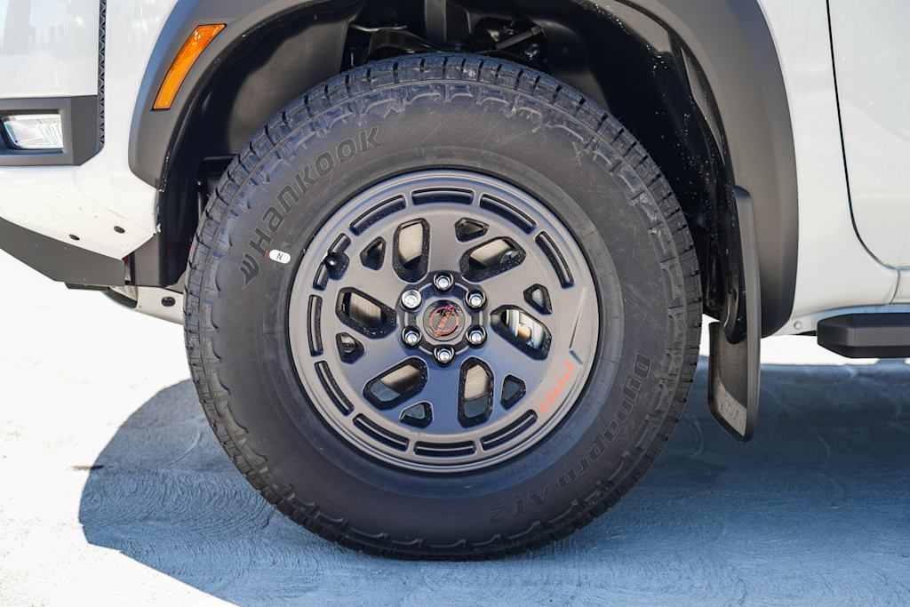 Thumbnail: 2025 Nissan Frontier - 7