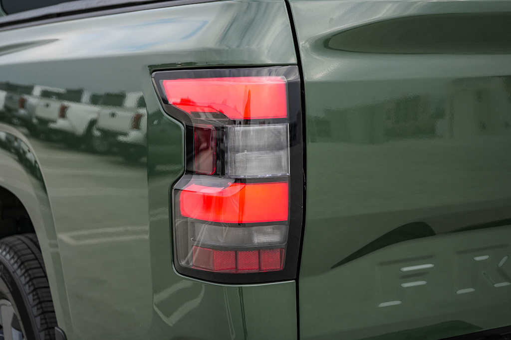 Thumbnail: 2026 Nissan Frontier - 20