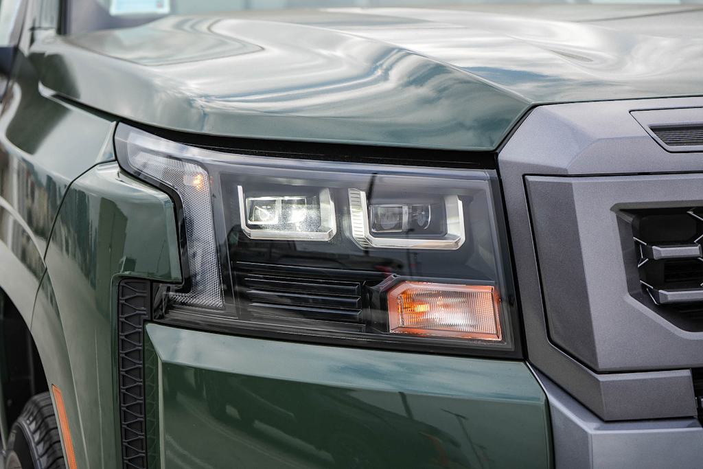 Thumbnail: 2026 Nissan Frontier - 17