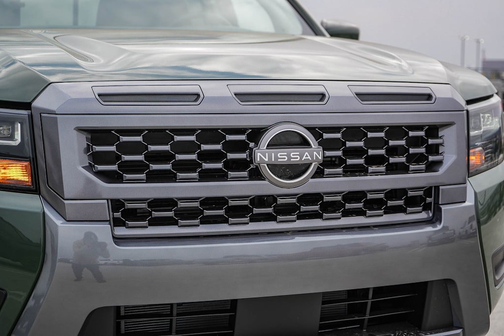 Thumbnail: 2026 Nissan Frontier - 18