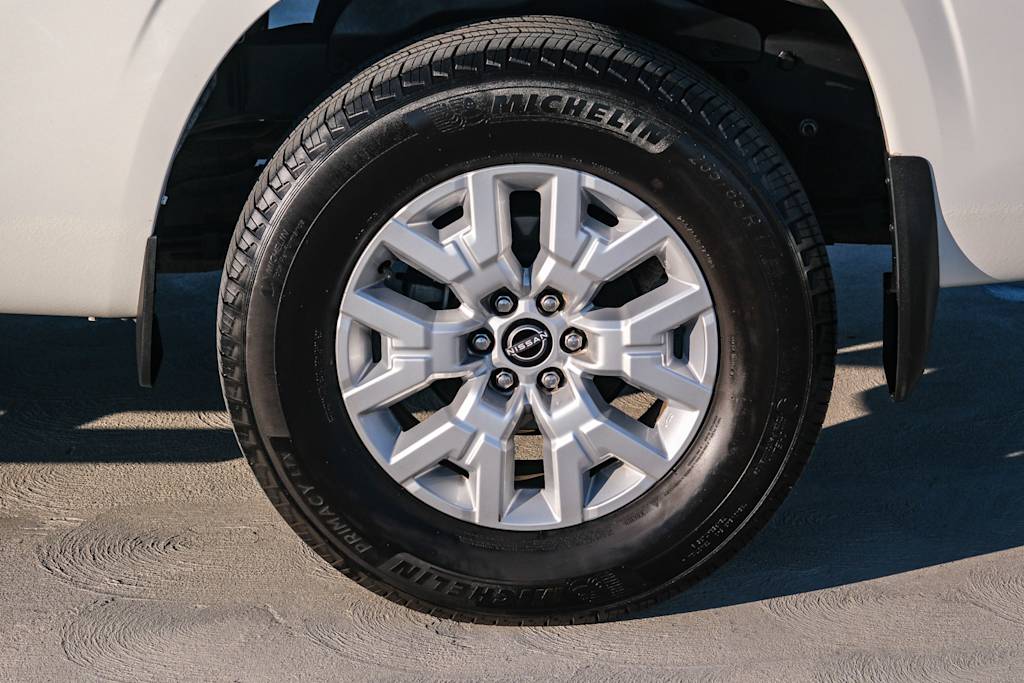 Thumbnail: 2023 Nissan Frontier - 6