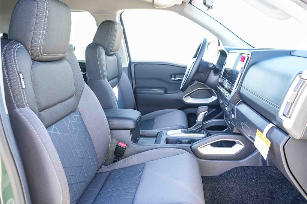 Thumbnail: 2026 Nissan Frontier - 9