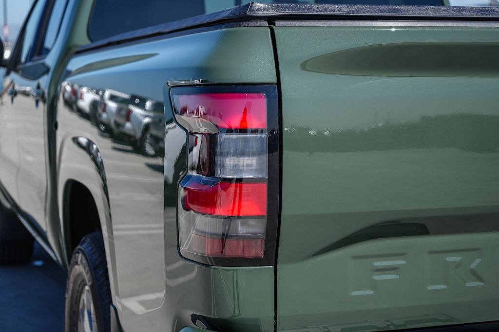 Thumbnail: 2026 Nissan Frontier - 21