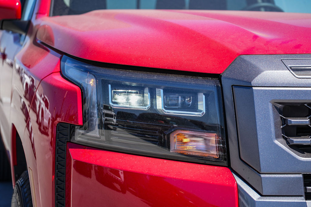 Thumbnail: 2026 Nissan Frontier - 16