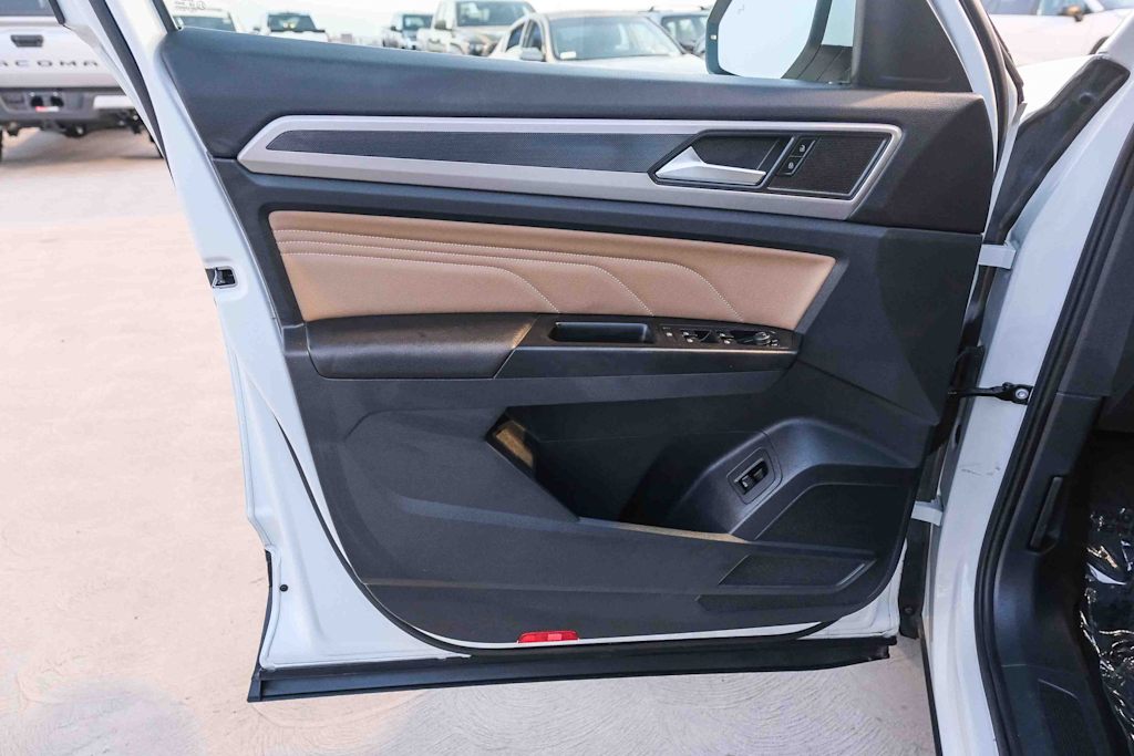 Thumbnail: 2020 Volkswagen Atlas - 25