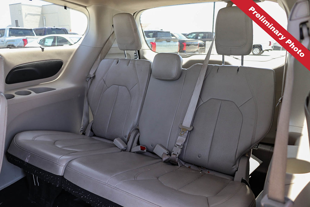 Thumbnail: 2021 Chrysler Pacifica - 19
