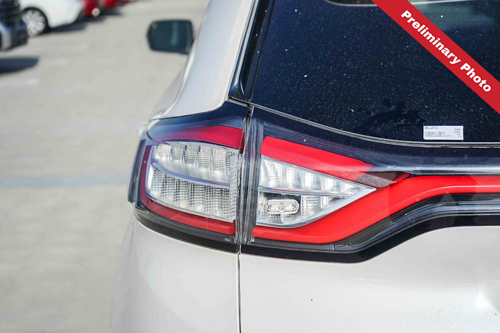 Thumbnail: 2016 Ford Edge - 15