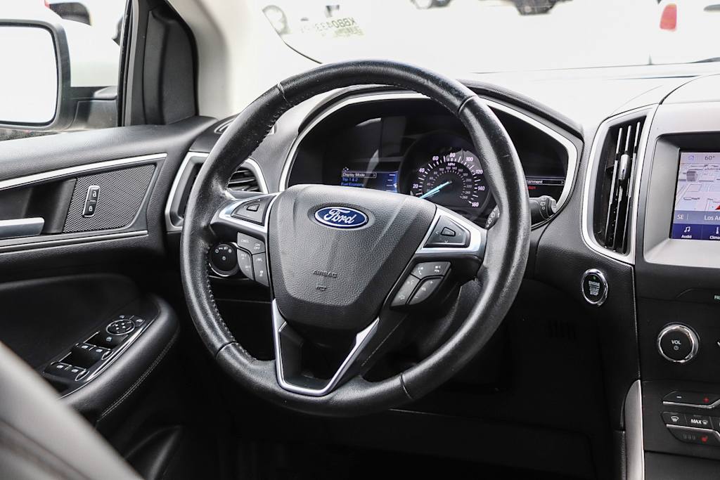 Thumbnail: 2019 Ford Edge - 8