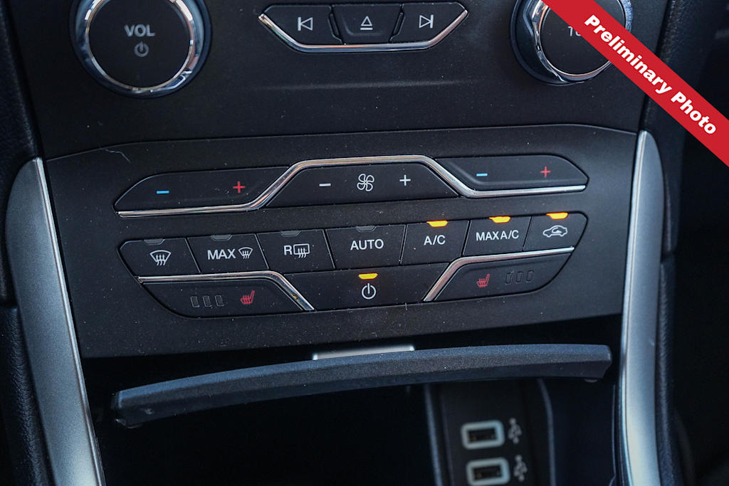 Thumbnail: 2018 Ford Edge - 21
