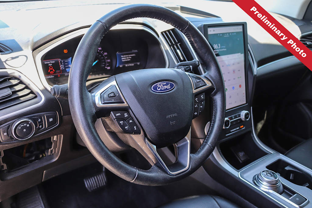 Thumbnail: 2021 Ford Edge - 2